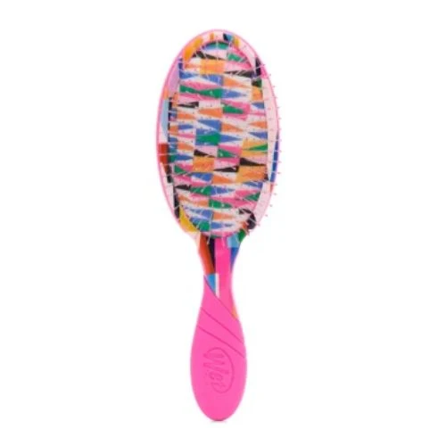 WET BRUSH Ace on target