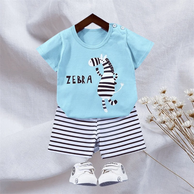 Conjunto de roupa infantil para menino, 2 peças, camiseta de manga curta + shorts listrados, estampa de zebra, algodão macio, estilo esportivo e casual, tamanhos de 1 a 6 anos.
