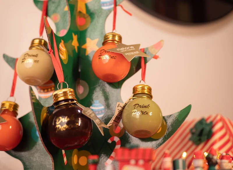 Palle di Natale Alcoliche Assortite 1pz 5cl (albero in carta omaggio con minimo 20 palle)